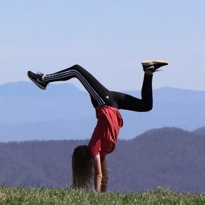 Meet your Posher, Olivia